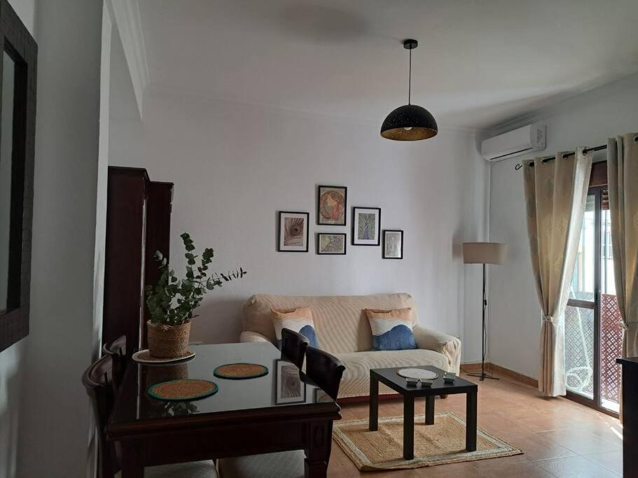 דירות קוניל דה לה פרונטרה Casa Pastora, La Casa Familiar מראה חיצוני תמונה